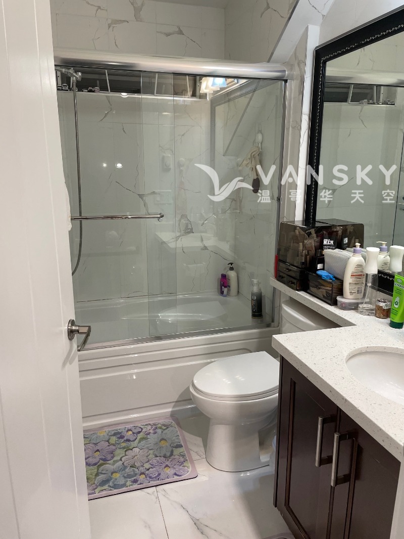 260726192408_4thLaneway House_Bathroom2 - Copy.jpg